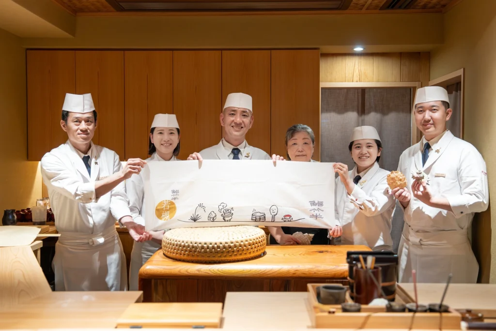 スタッフの集合写真