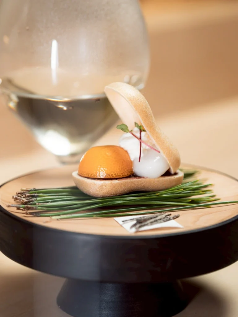 小皿に盛られた一品料理